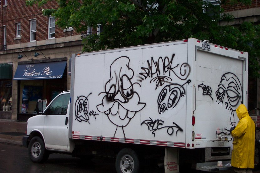 lavage presssion Grafiti camion 01